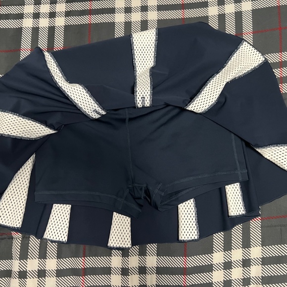 NIKE Dri-Fit skirt - Picture 2 of 4